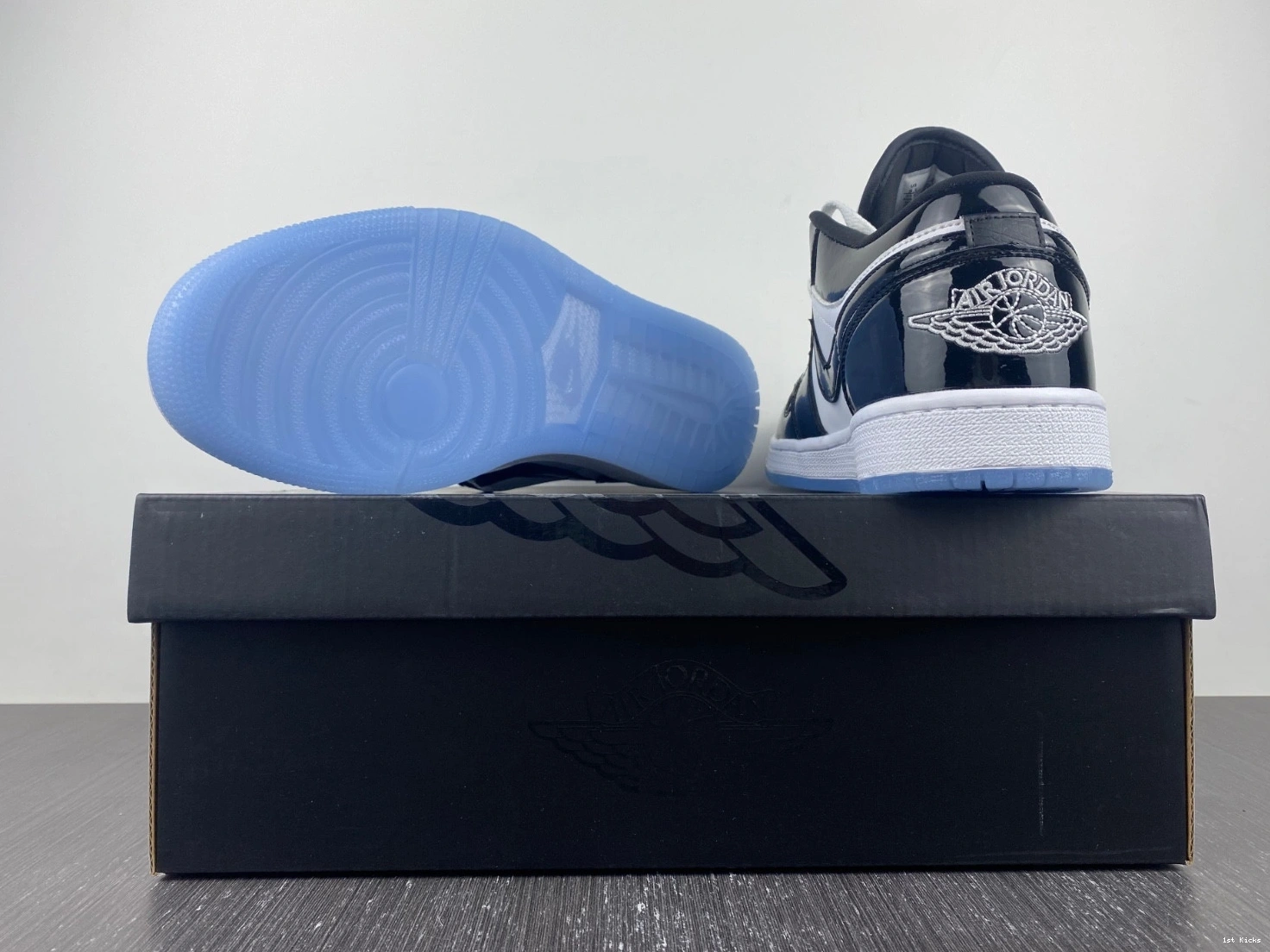 Jordan - Low 1 Concord DV1309-100 SE 0131